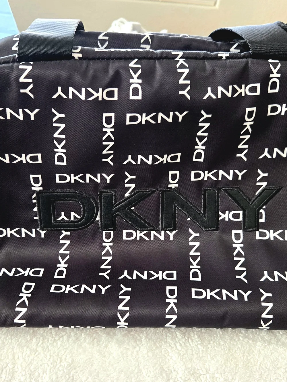 DKNY Nataly Gym Bag, BLK/WHT, Blk/Wht